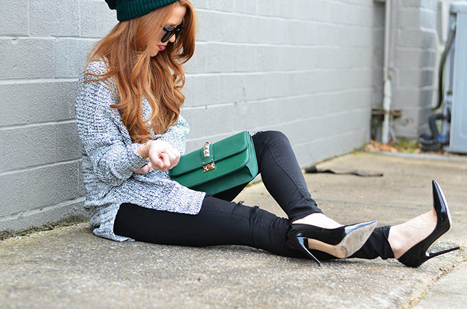 grey-sweater-and-beanie