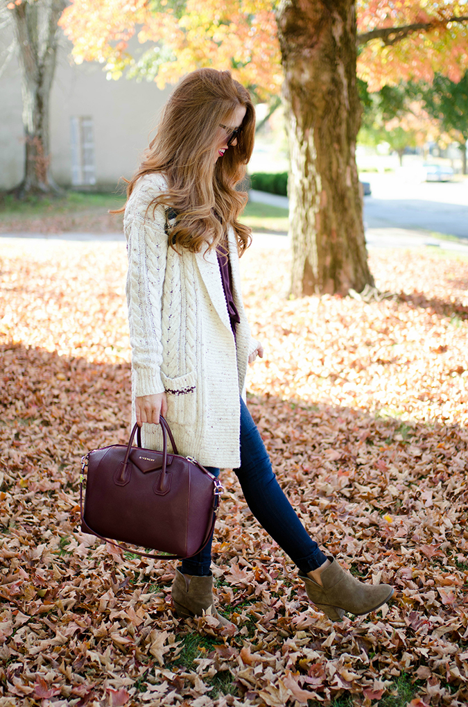 fall-leaves-cableknit-cardigan-blogger